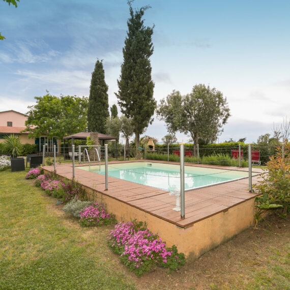 Podere Isabella - Galleria - Esterni piscina